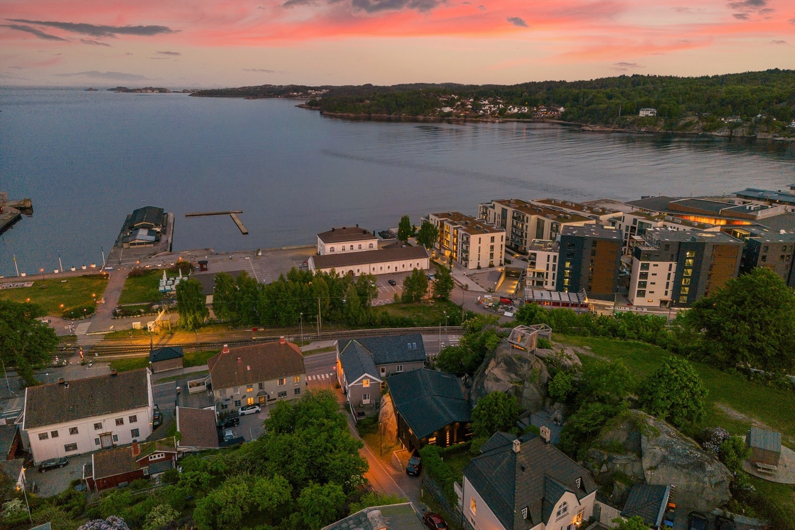 Dronebilde kveldstid Galleribilde