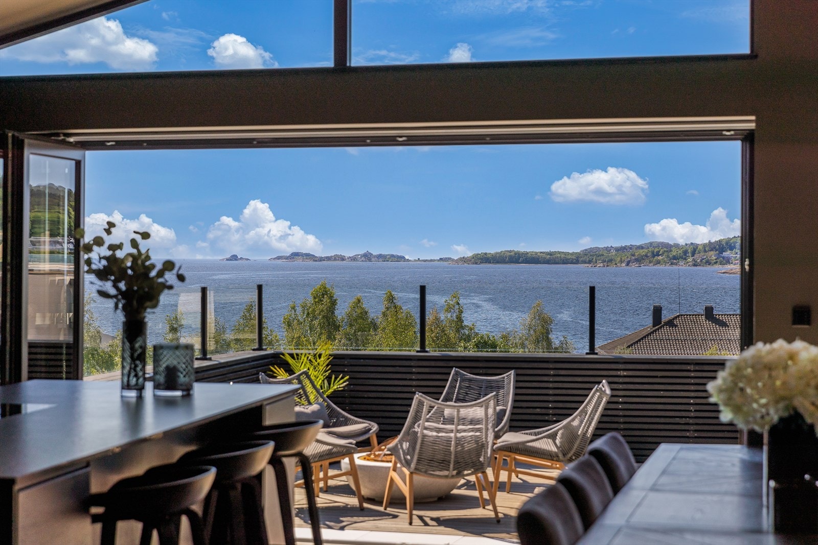 Boligen er nylig renovert og holder en høy standard Galleribilde