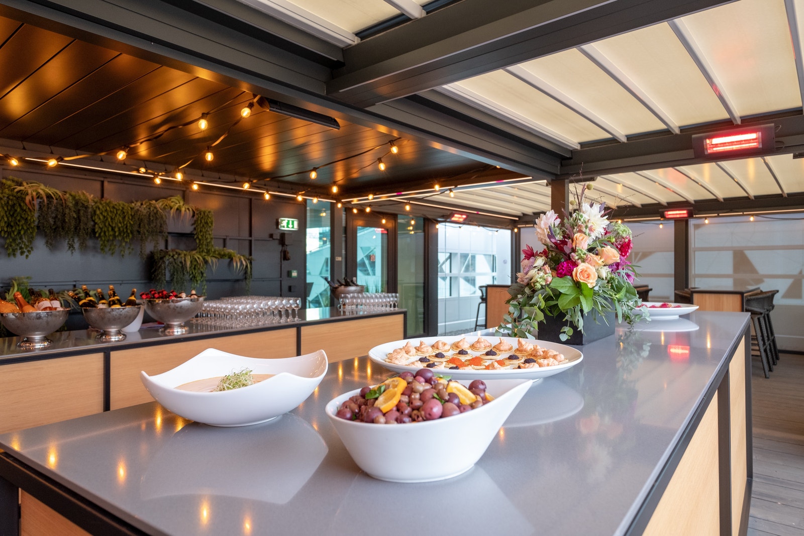 Himmer`n kan bookes til eventer, og er bygget for å være væruavhengig Galleribilde