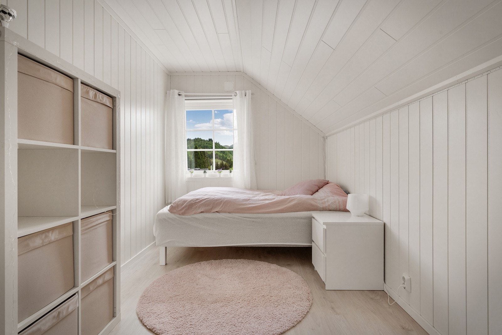 Rommet kan innredes som både hobbyrom eller kontor. Galleribilde