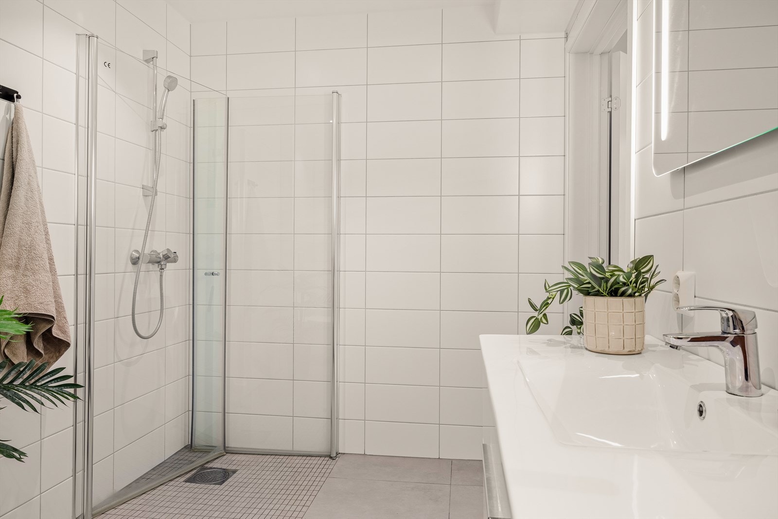 Garanti Eiendom presenterer Askevegen 5B Galleribilde