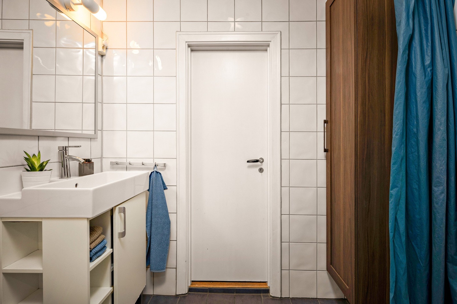 Flislagt bad med gulvvarme. Galleribilde