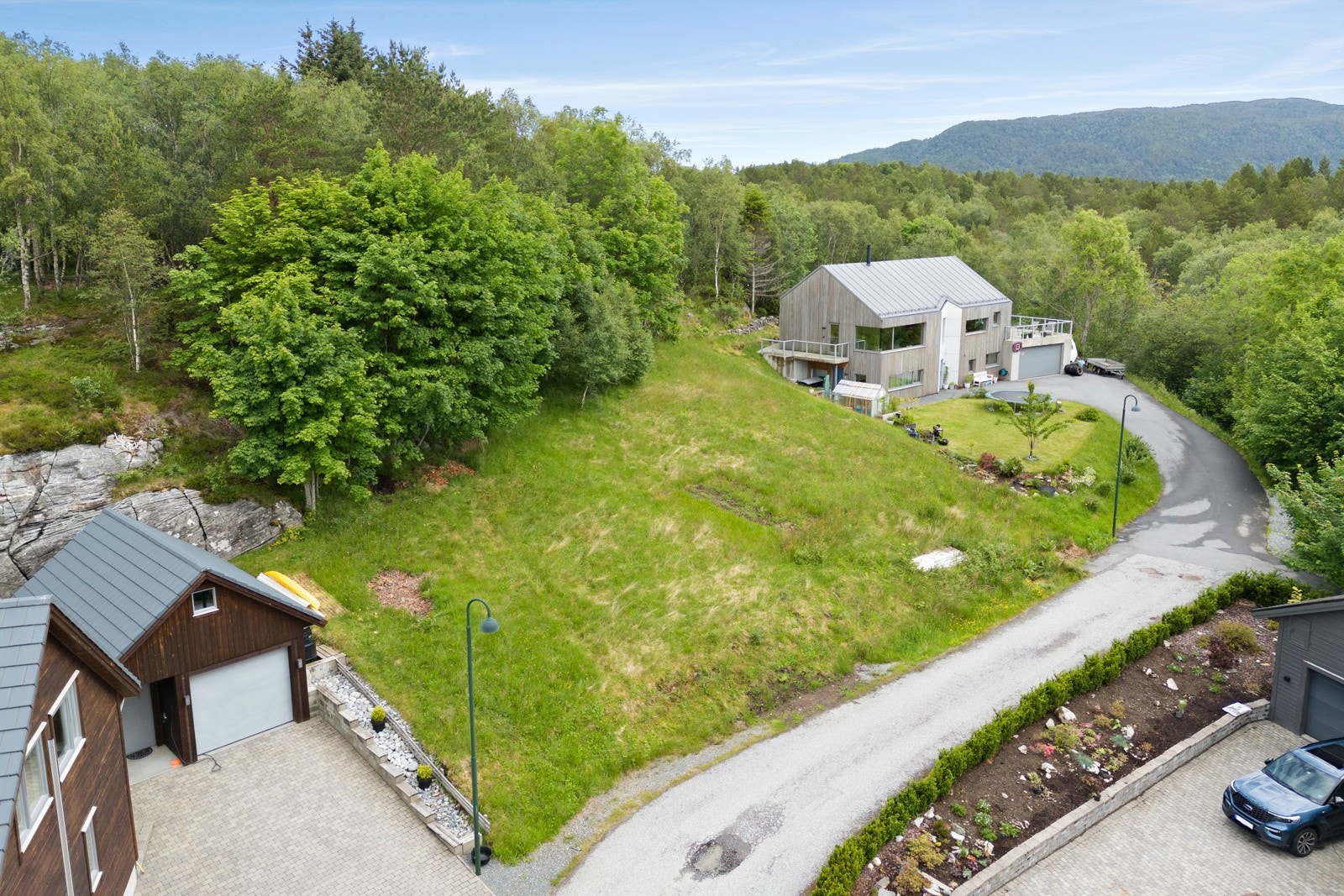 Tomten kan fritt besiktiges. Galleribilde