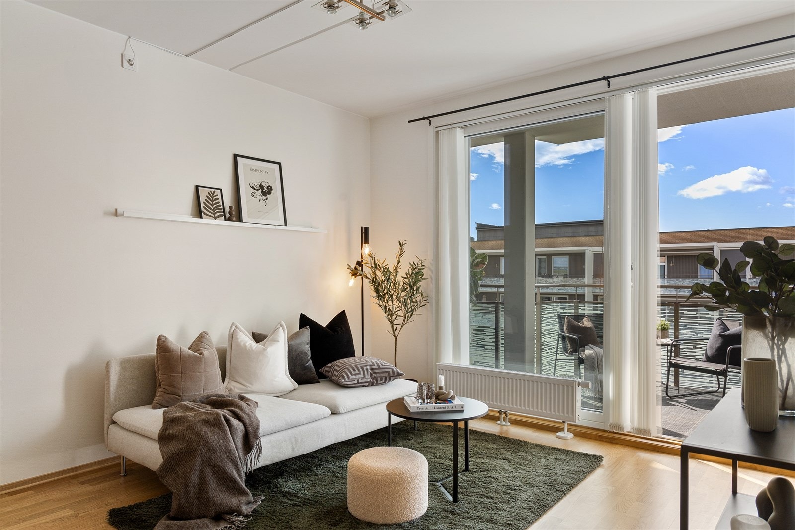 1-31.jpg Galleribilde