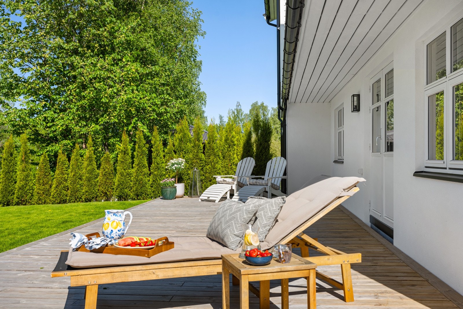 Stor og solrik markterrasse på ca. 59 m2. Galleribilde