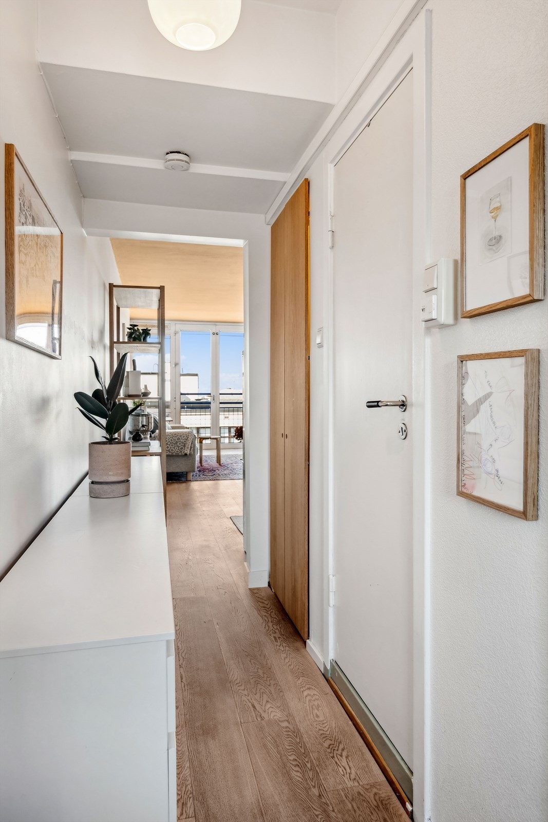 Boligen er enkel å innrede etter enhver smak. Kom på visning for videre planlegging! Galleribilde