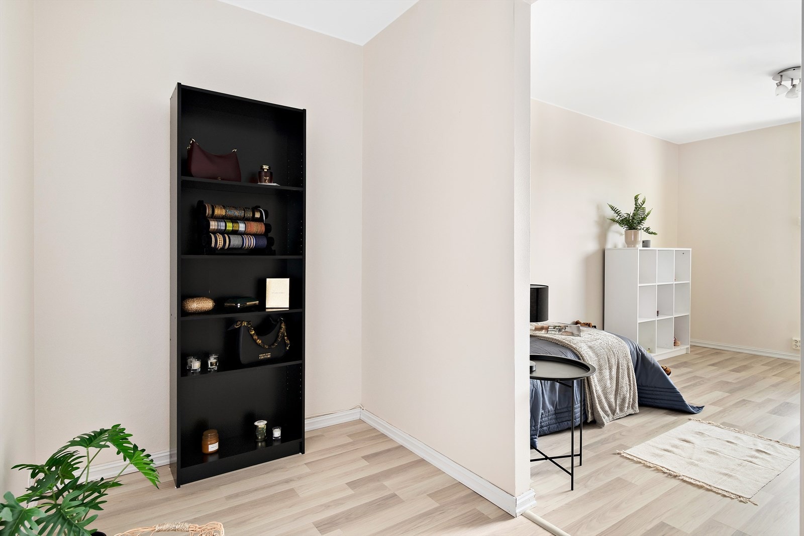 Tilknyttet rommet er det en praktisk Walk-in garderobe. Galleribilde