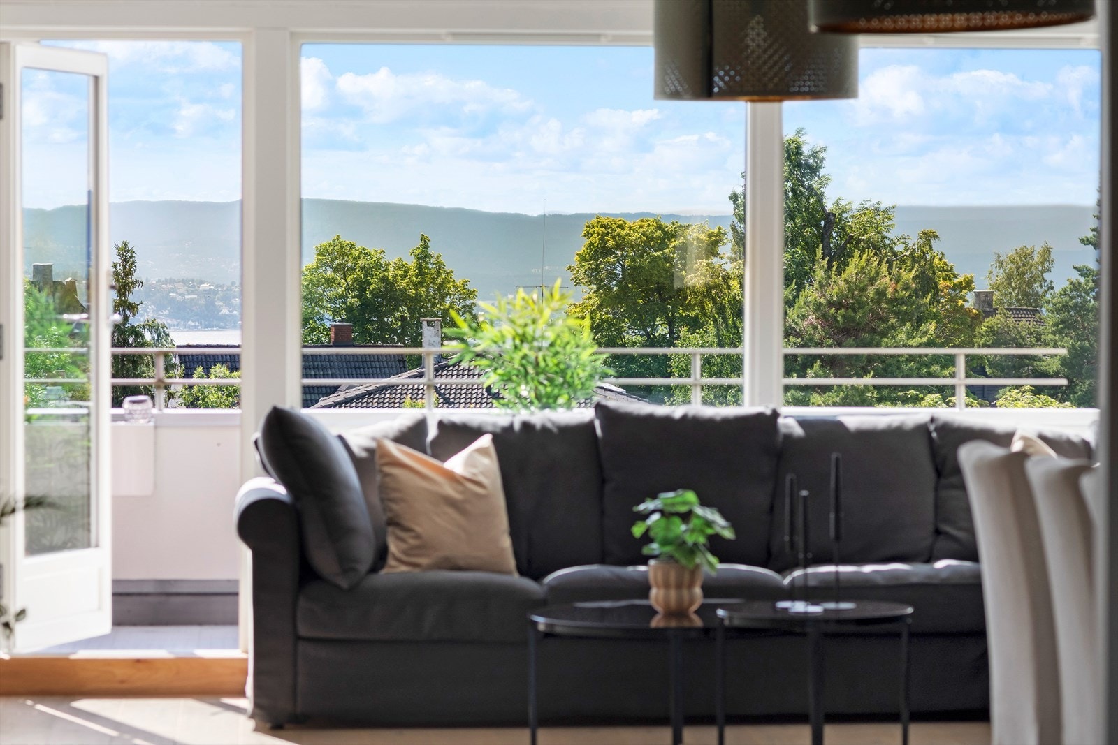 Nye vinduer og balkongdører fra 2019. Galleribilde