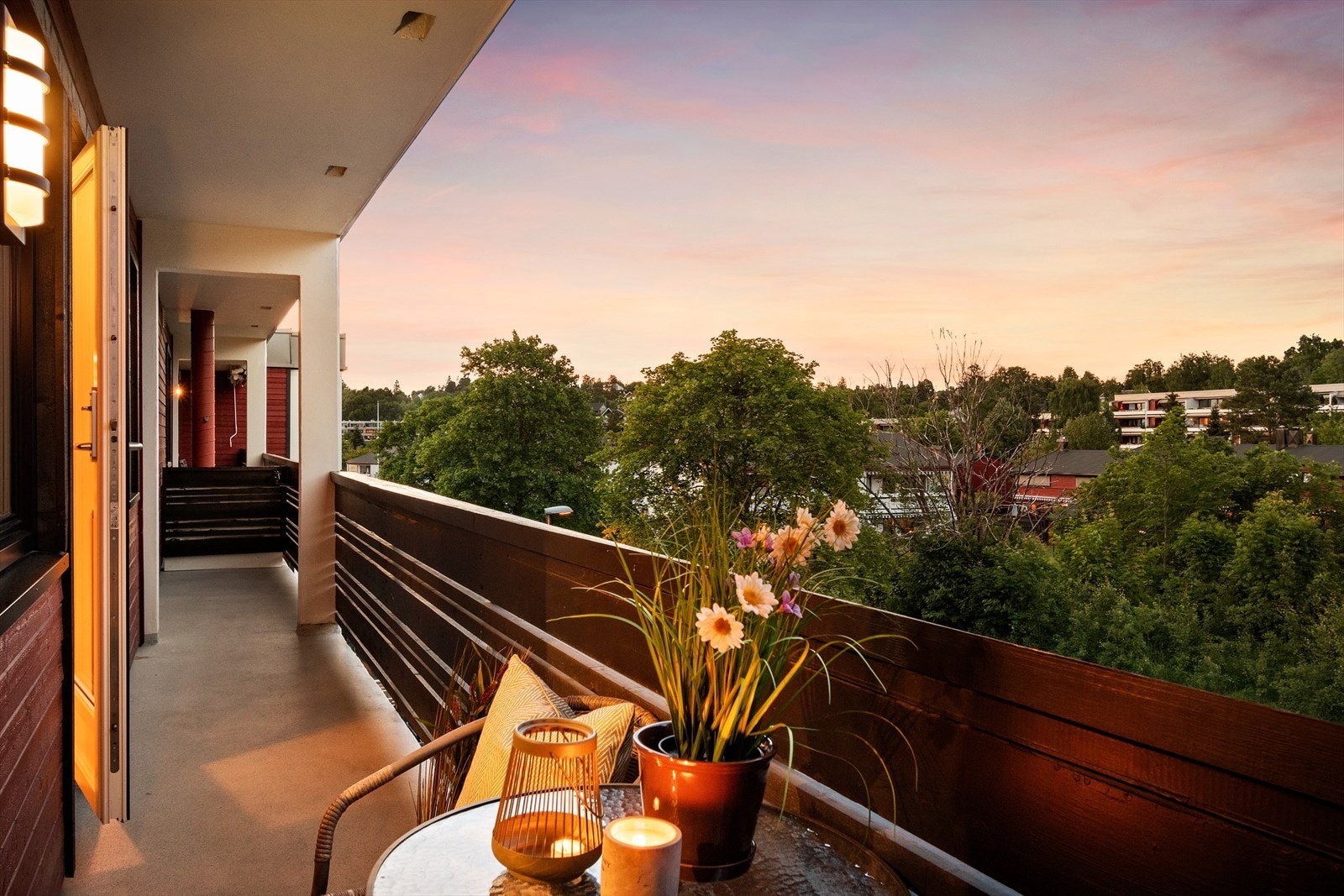 Her får man morgensolen. Galleribilde