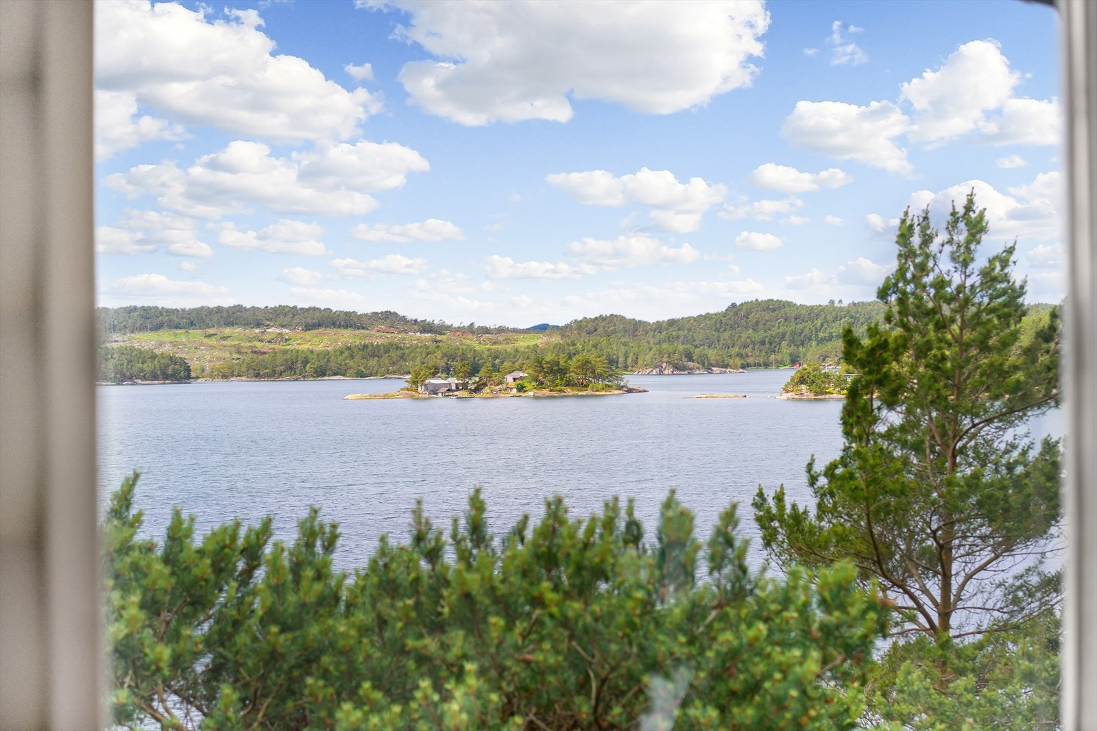 ... og inne fra hytten Galleribilde