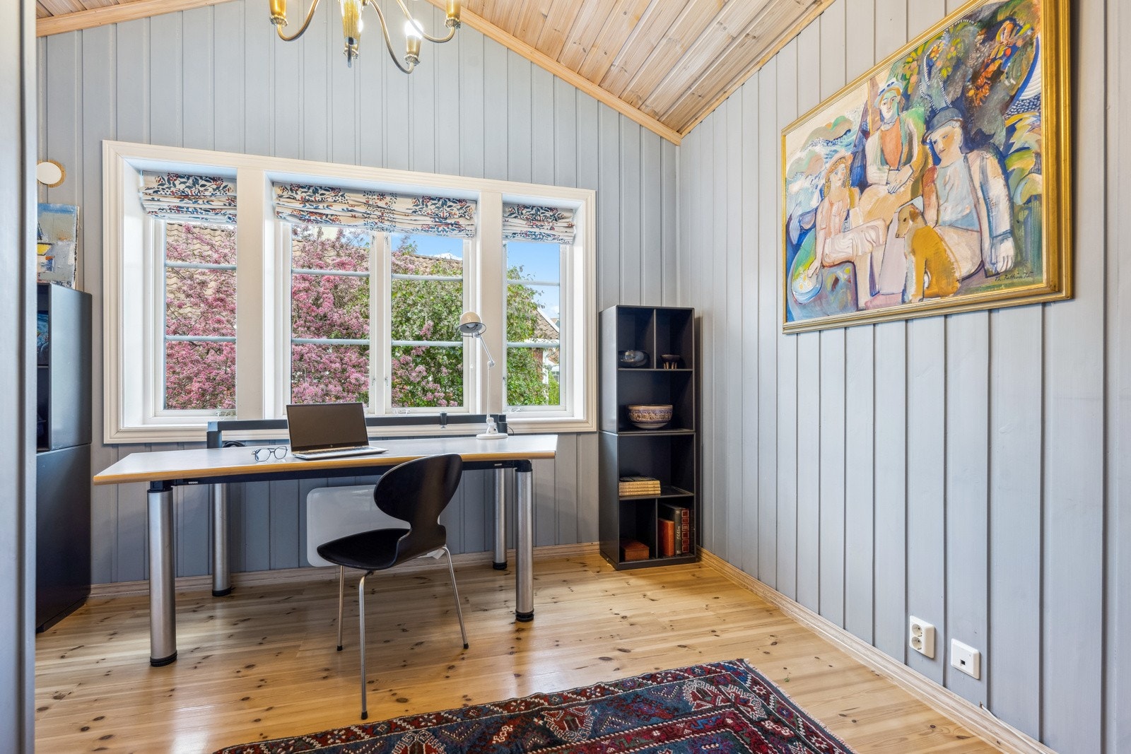 Soverom V Galleribilde