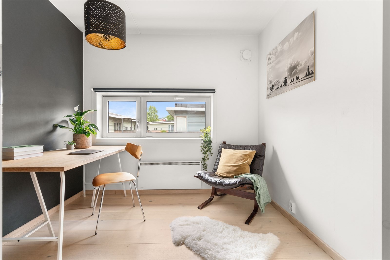 Dette rommet benyttes i dag som gjesterom og kontor, men kan enkelt tilpasses dine behov. Galleribilde