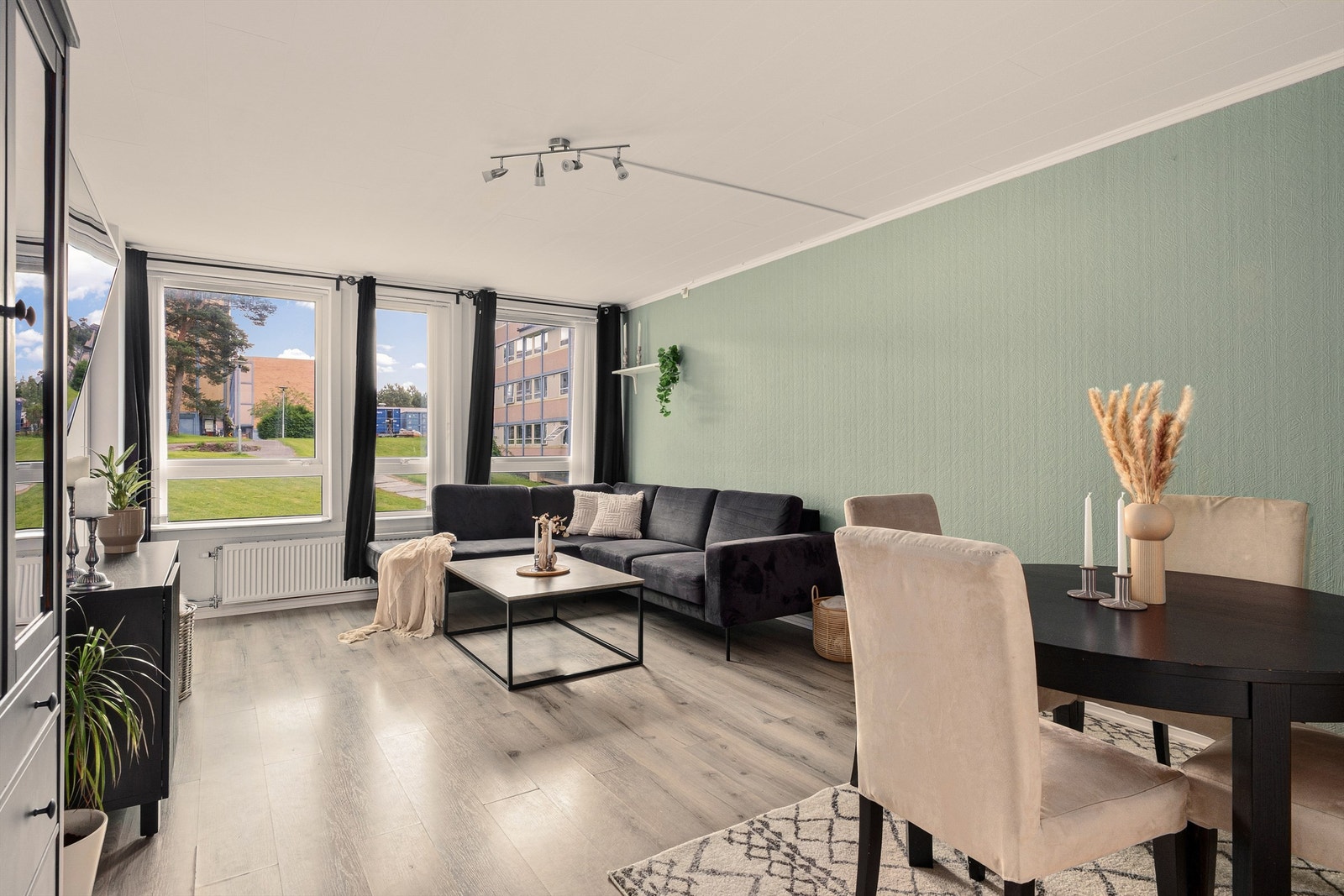 - Velkommen til fine Ortuflaten 70! En sentral leilighet med flott balkong og gangavstand til alt man trenger - Galleribilde