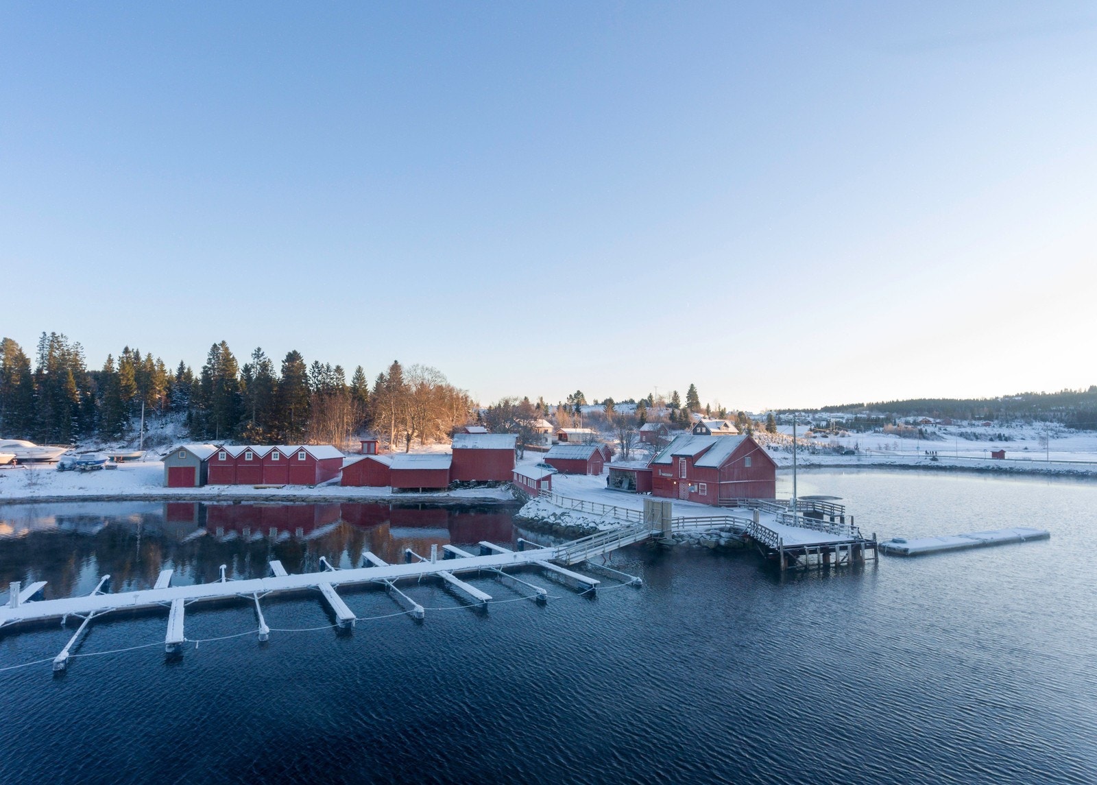 Kontakt Skjelvågen kai og båtforening for båtplass Galleribilde