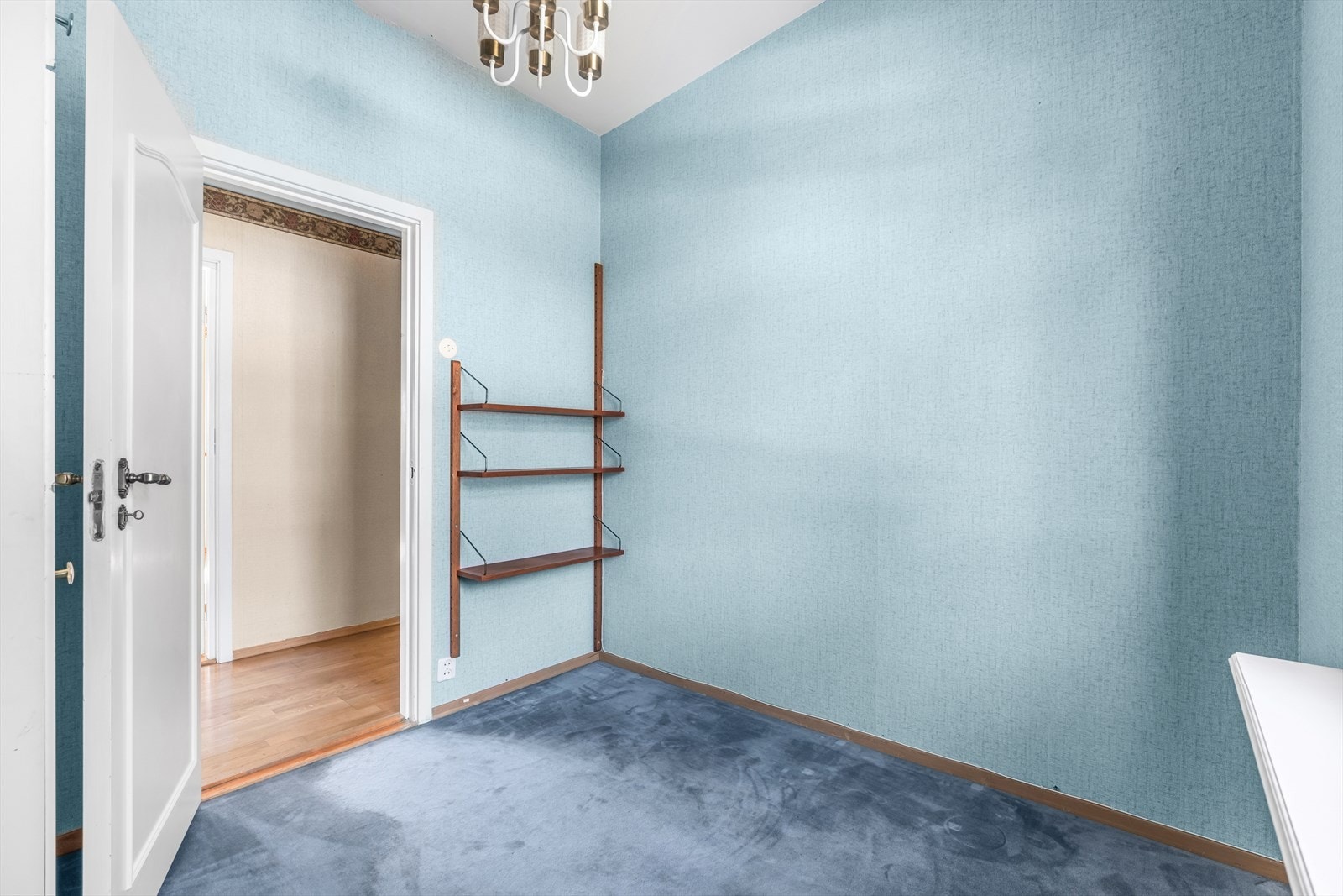 Boligen har behov for oppgradering for å tilfredsstille dagens krav til standard. Galleribilde