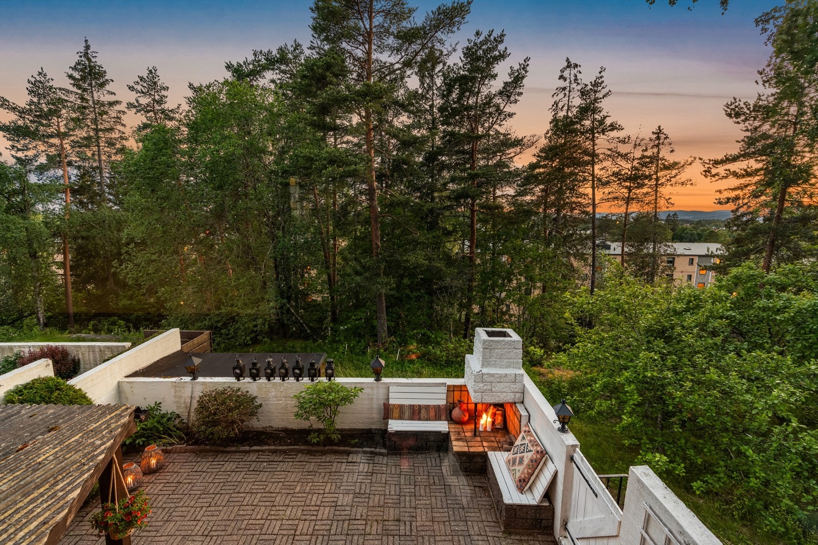 Boligen har en svært attraktiv plassering på Tveteråsen. Galleribilde