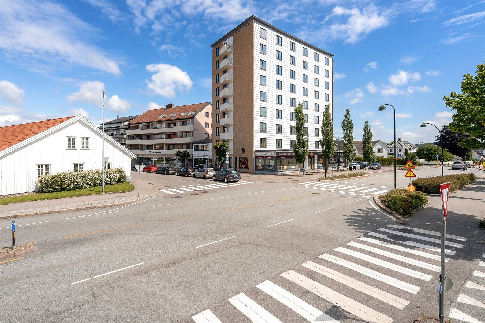 Fasade og sentral beliggenhet Galleribilde
