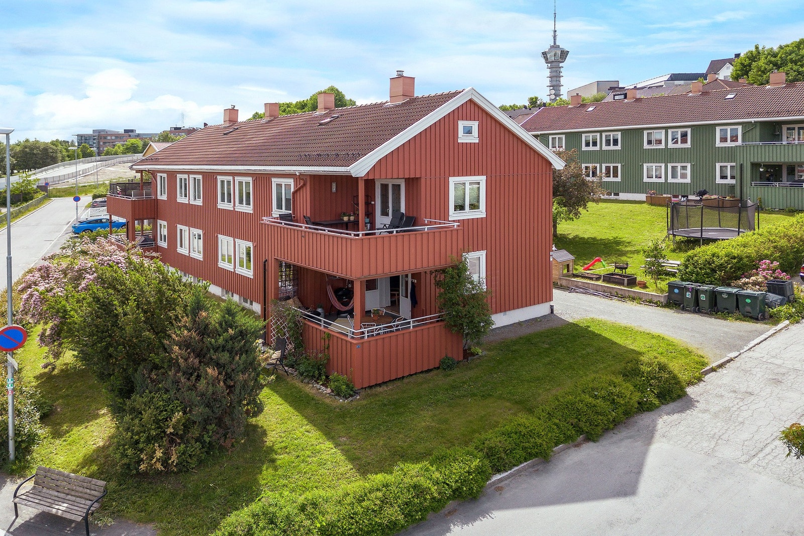Et ypperlig valg for de aller fleste i et veletablert miljø. Svært gode oppvekstvillkår! Galleribilde