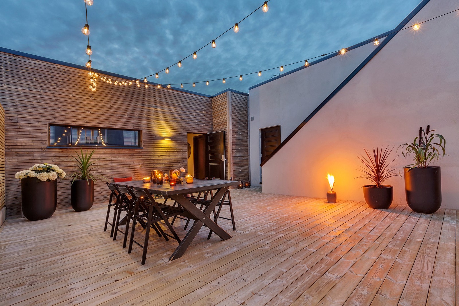 Her sitter man skjermet til fra omgivelsene. Galleribilde