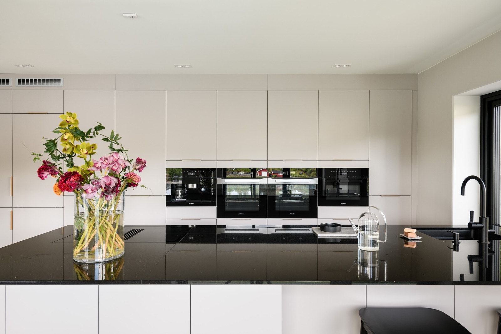 Stilrent og moderne med smart utforming. Galleribilde