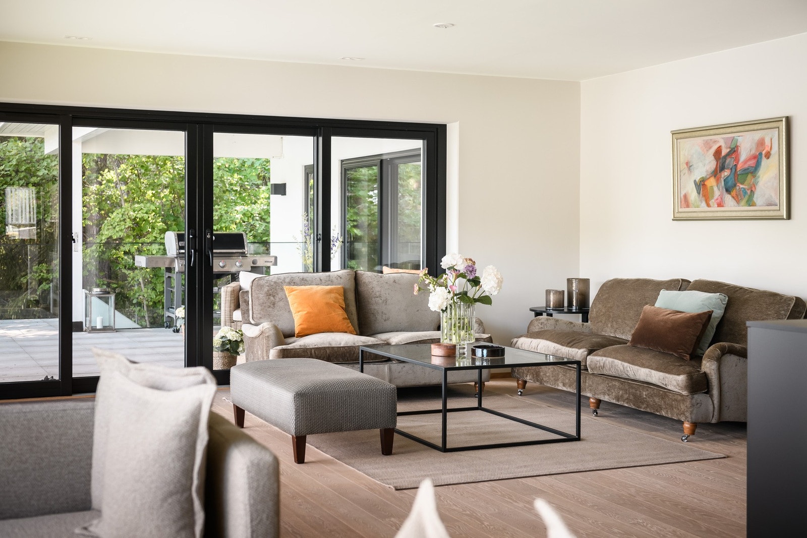 Stue med utgang til terrassen. Galleribilde