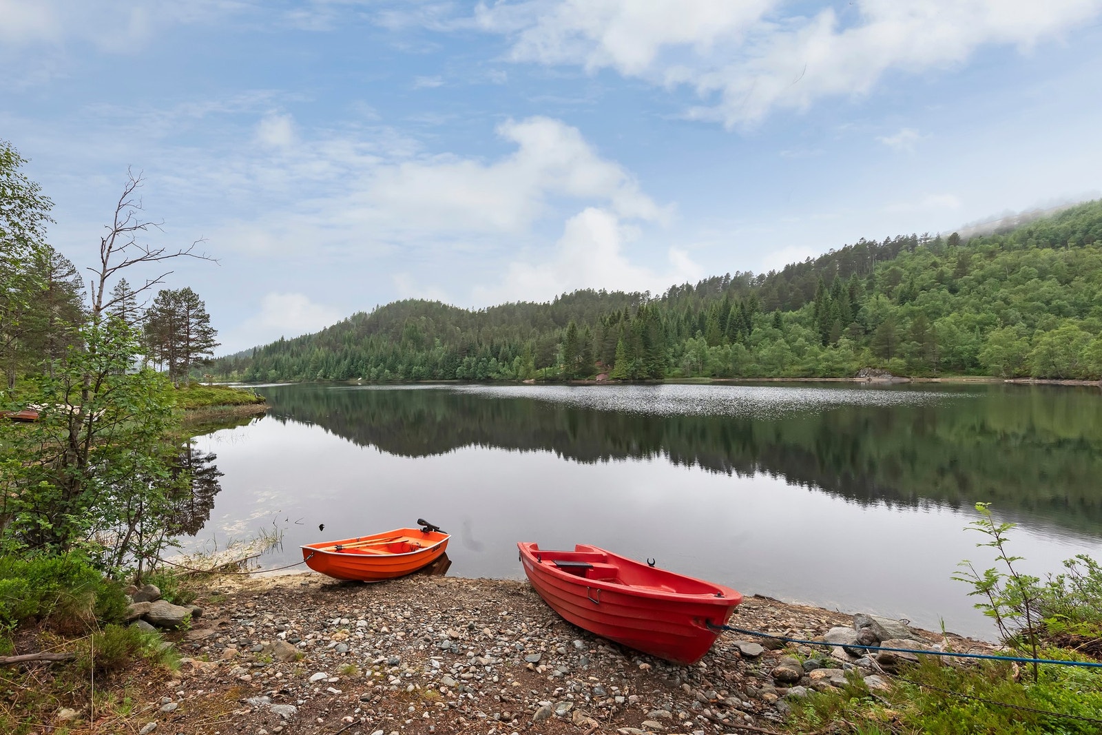 Idyllisk beliggenhet i naturskjønne omgivelser, prefekt for friluftsliv og rekreasjon Galleribilde