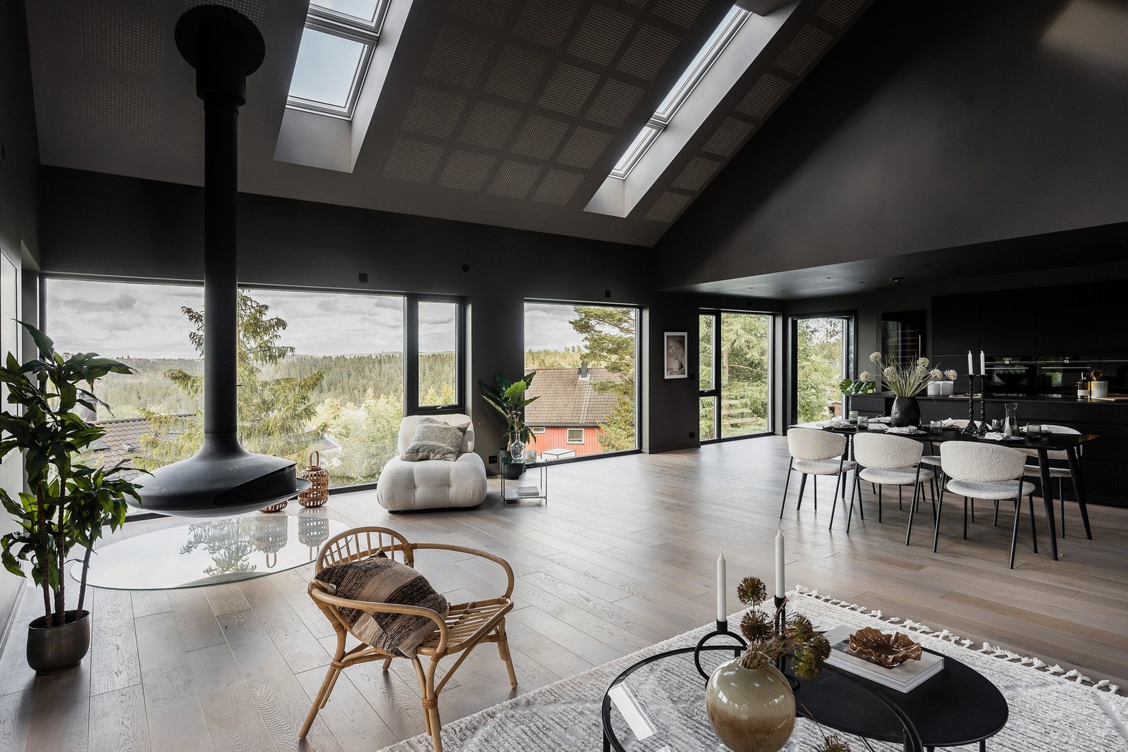 Rikelig med areal for innredning og møblering. Galleribilde