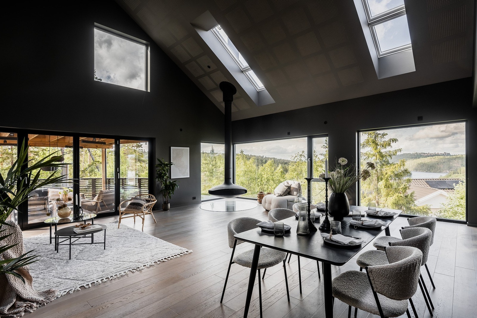 Lys og luftig stue/kjøkken. Galleribilde