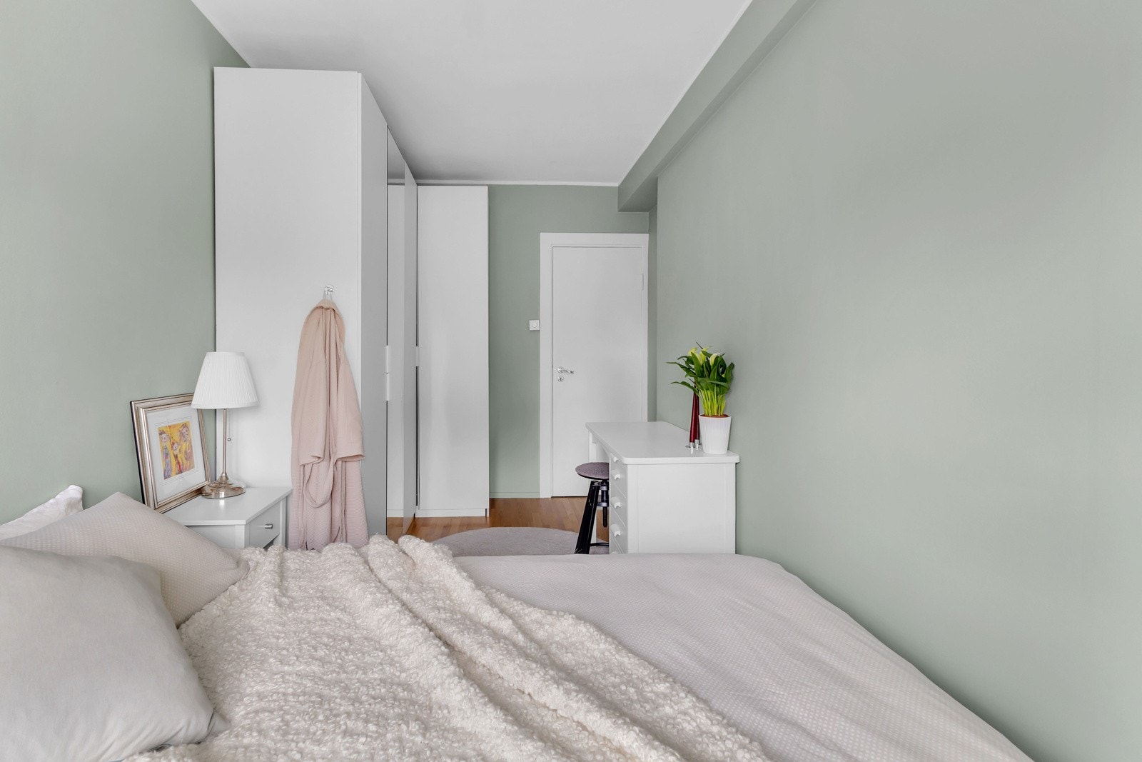 Det er også god plass til dobbeltseng. Galleribilde