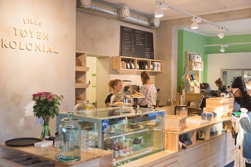 Hyggelig bakeri på Lille Tøyen Kolonial. Lilletøyen hageby er få minutter unna og en hyggelig destinasjon i helgene. Galleribilde