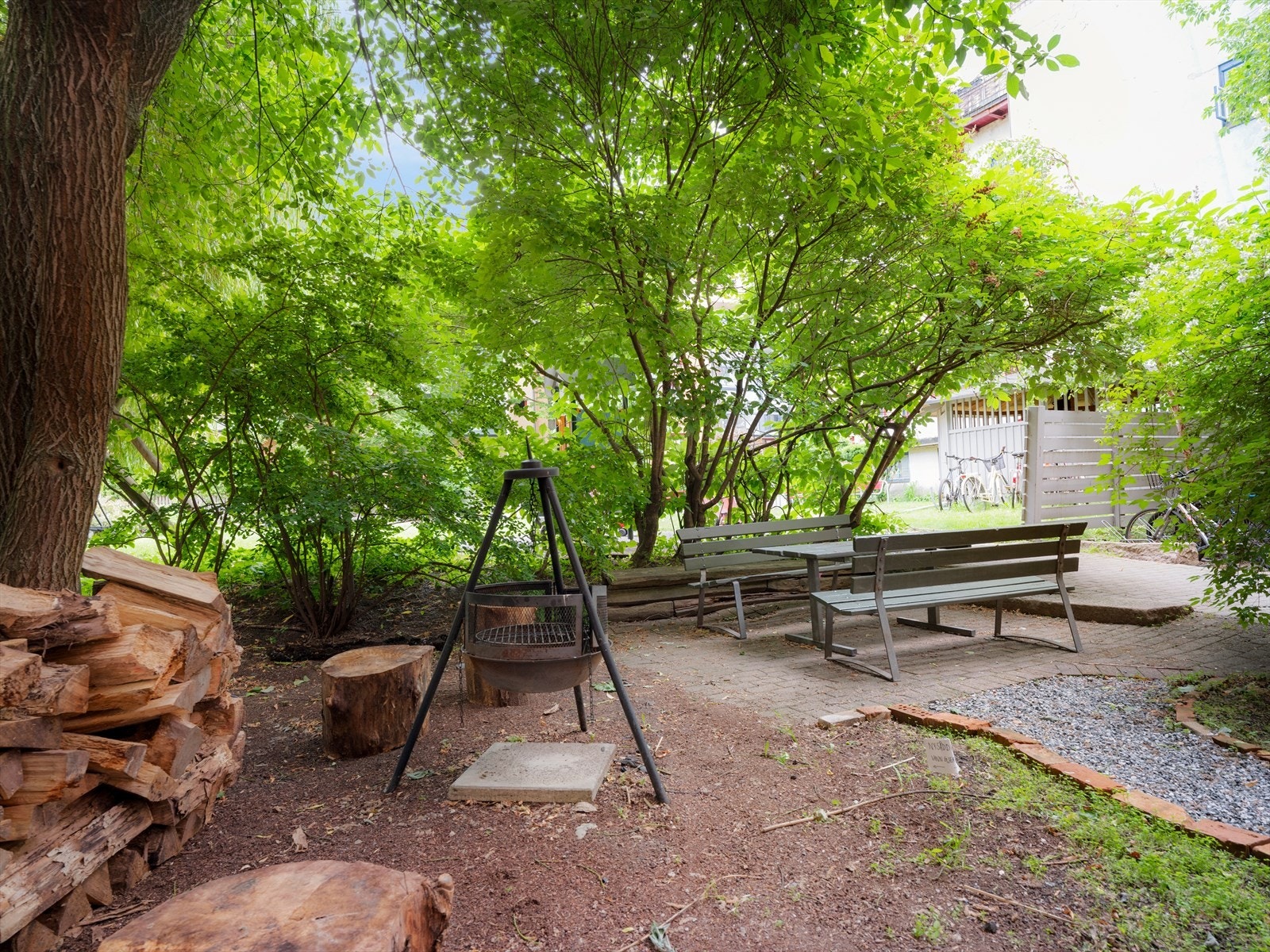 Styret har god forståelse for både bygg- og landskapsplanlegging, og vi opplever at de effektivt tar hånd om store og små problemer som oppstår. De er lett tilgjengelige og svarer på de spørsmål man har. Galleribilde