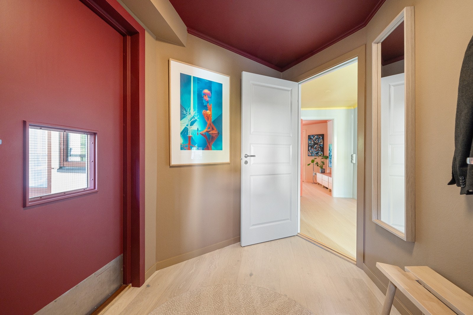 Denne fargebomba av en leilighet må du få med deg. Sees vi til visning? Galleribilde