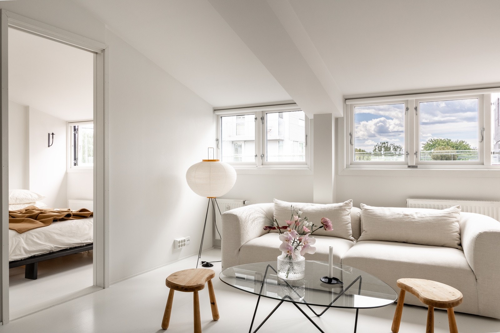 Susanna Hjelset har gleden av å presentere Darres gate 24. Galleribilde