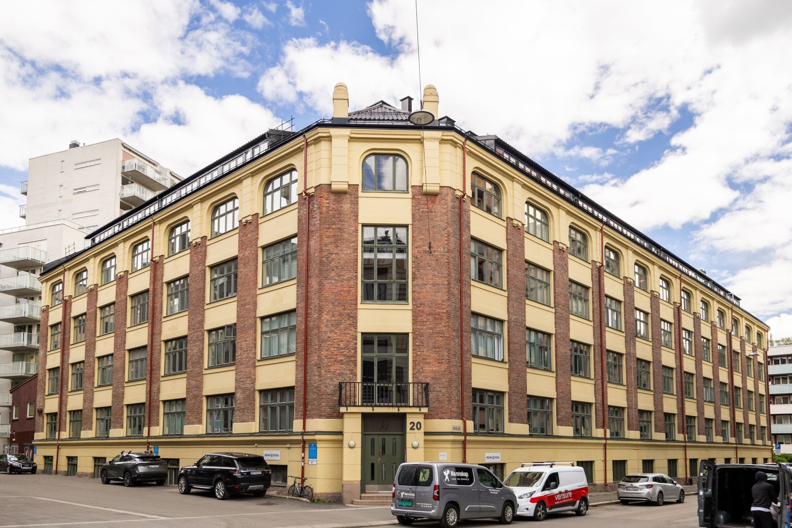 Darres gate 24 ble opprinnelig oppført som en hattefabrikk i 1899, og er på Riksantikvarens gule liste. Galleribilde