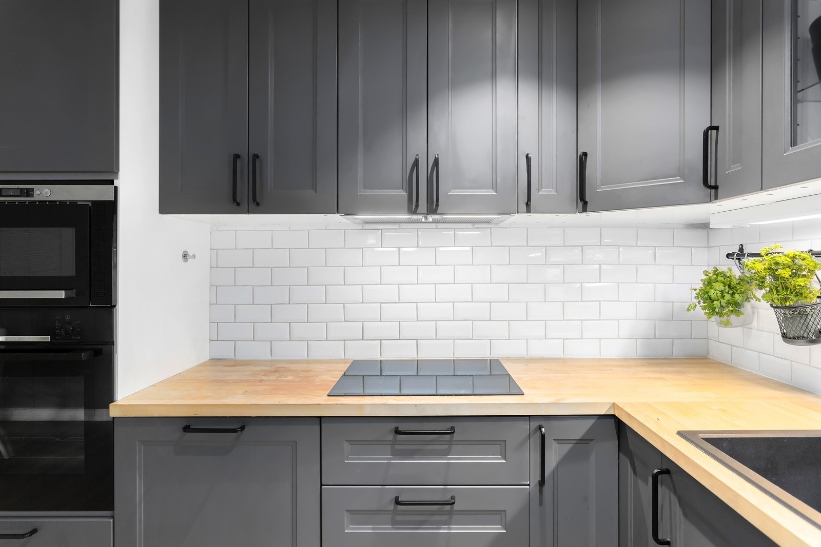 kjøkkeninnredning inkl. hvitevarer ble montert i 2022. Galleribilde