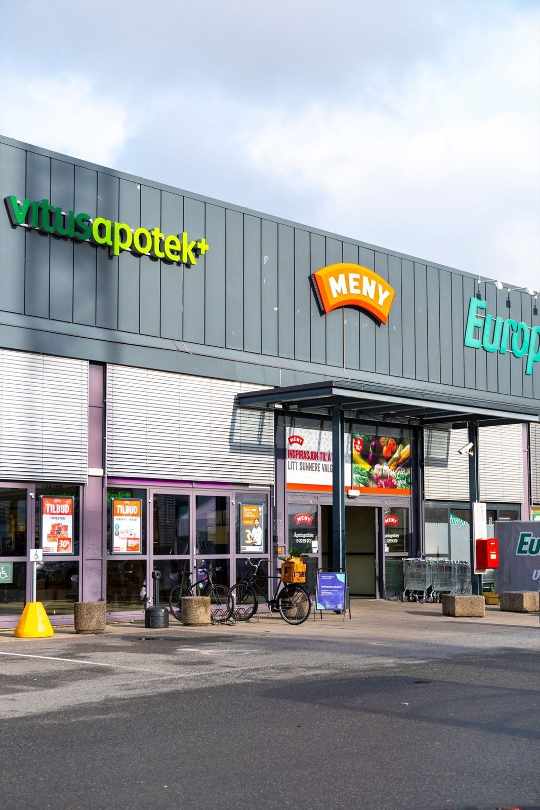 Dagligvarehandelen kan du gjøre ved blant annet Meny Vollebekk, Rema 1000 Årvoll og Kiwi Galleribilde