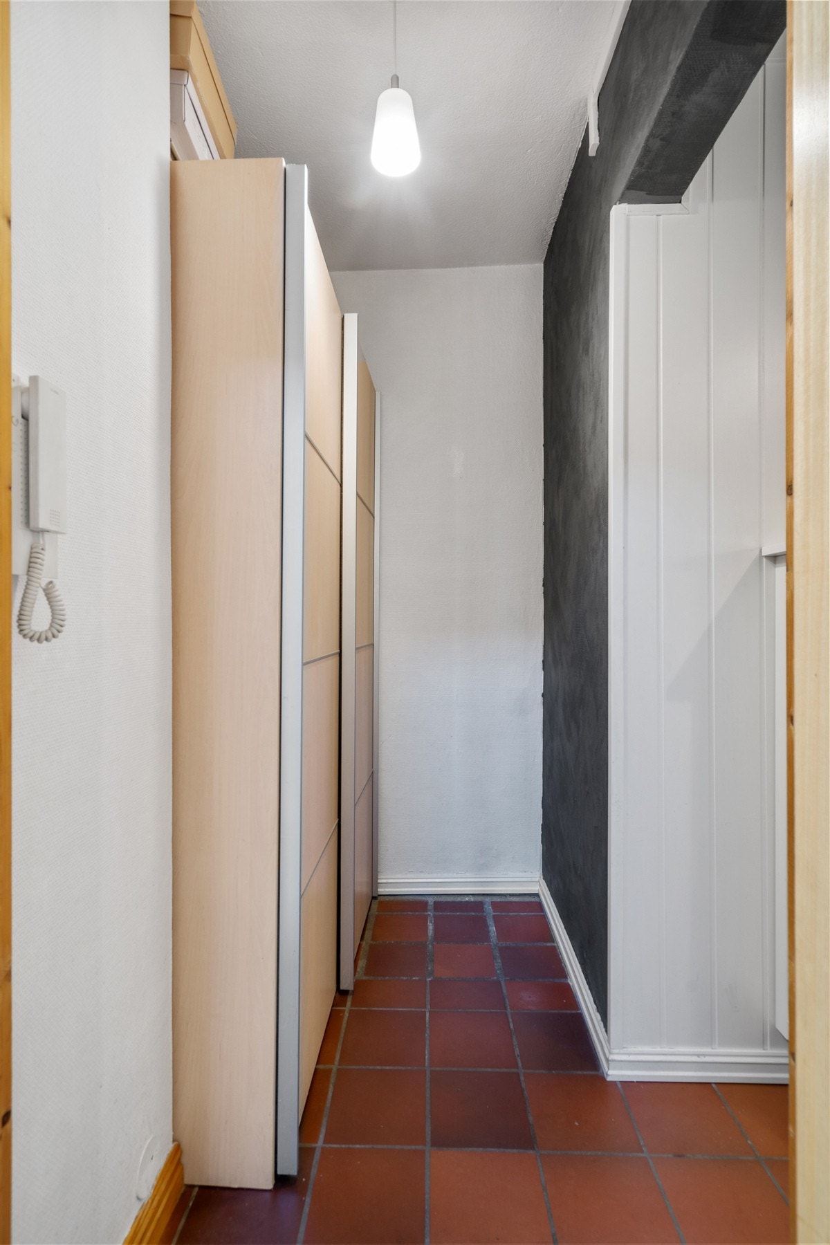Skyvedørsgarderobe. Galleribilde