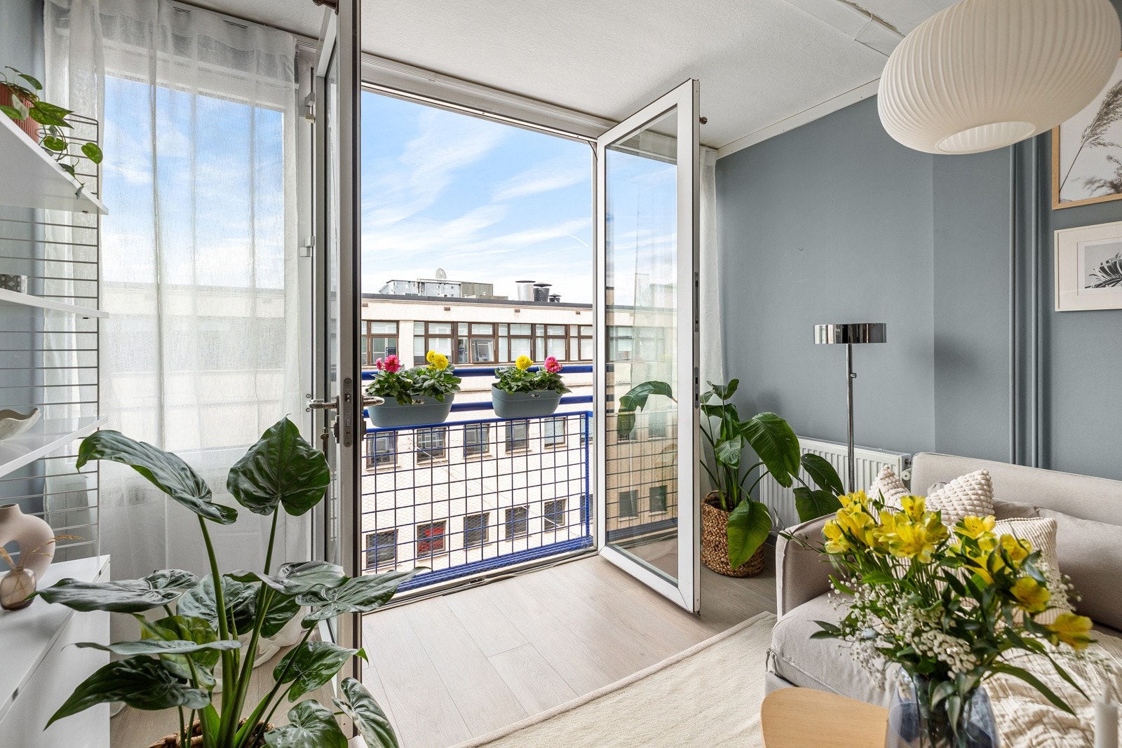 Privatmegleren Aksept v/Guri Leinæs har gleden av å ønske velkommen til Dælenenggata 3A! Galleribilde