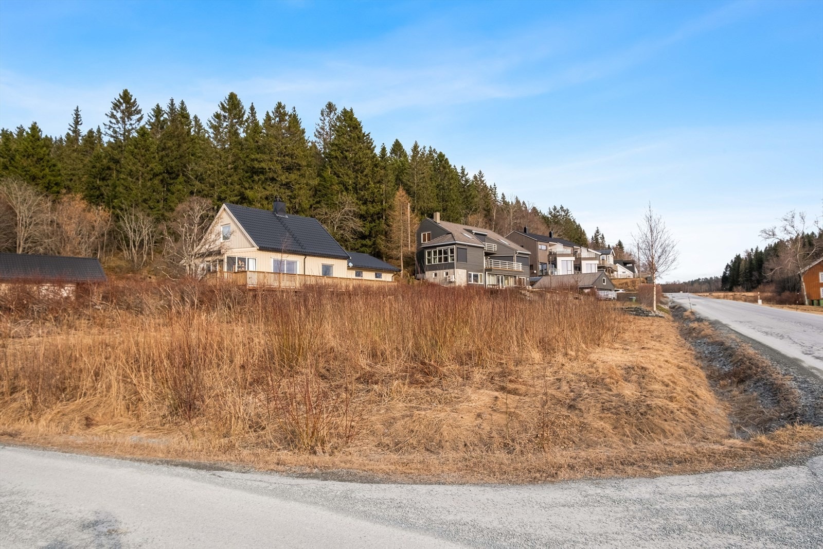 Dette er et fint og rolig område i nærhet til marka og fine turløyper Galleribilde