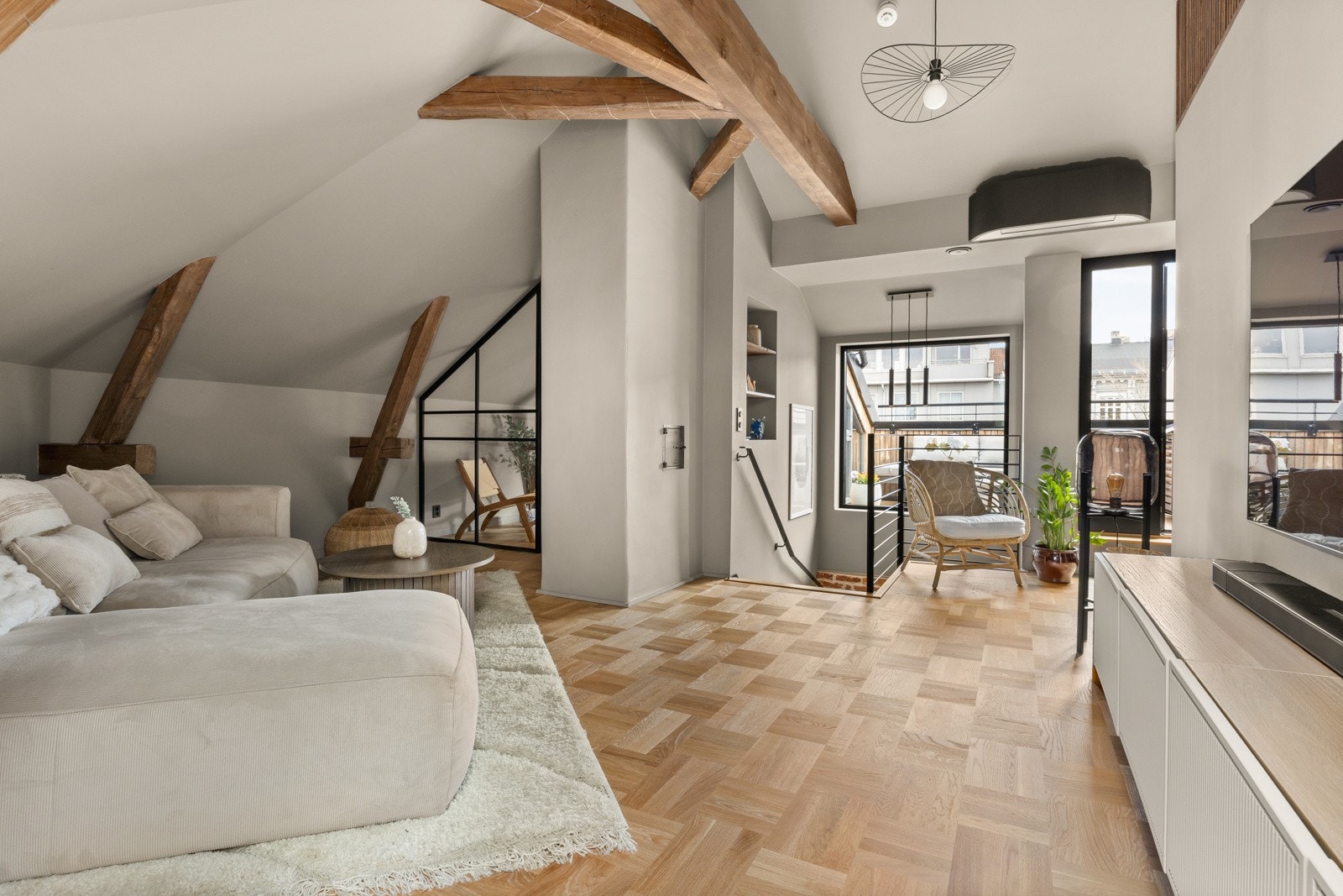 Velkommen til Schweigaards gate 86B, presentert av Schala & Partners ved Torfinn Sørvang, tlf. 977 59 812. Galleribilde