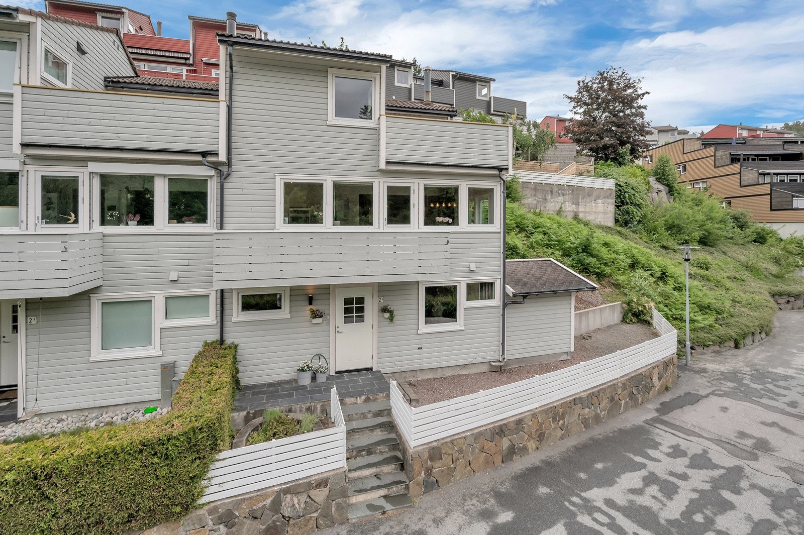 Exbo v/Eiendomsmegler Lars Hauge har gleden av å ønske velkommen til Musseronstien 2A! Galleribilde