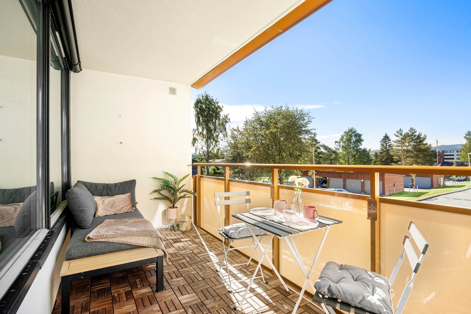 God plass til ønsket utemøblement. Galleribilde