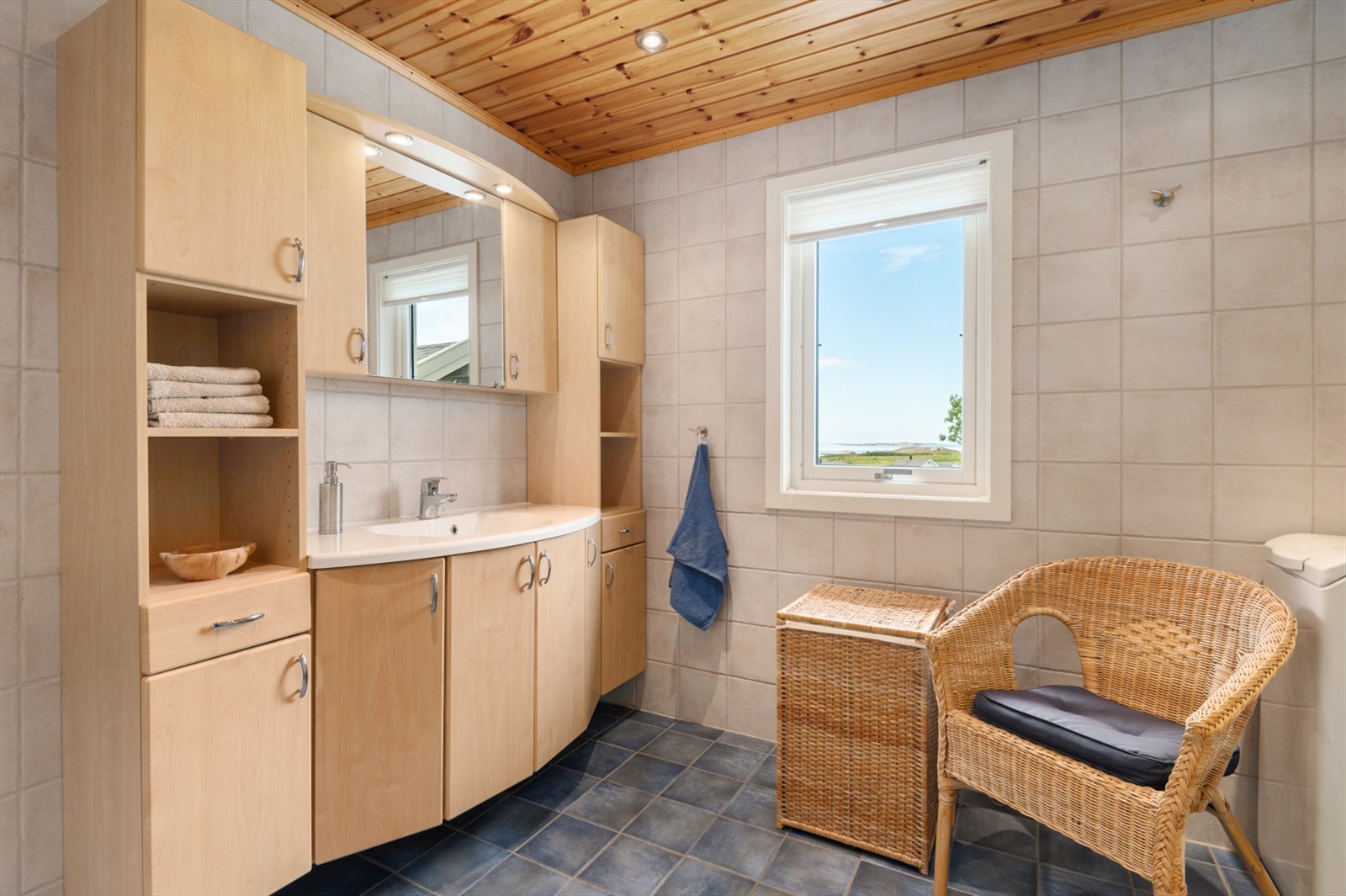 Baderom; 8 kvm. Galleribilde