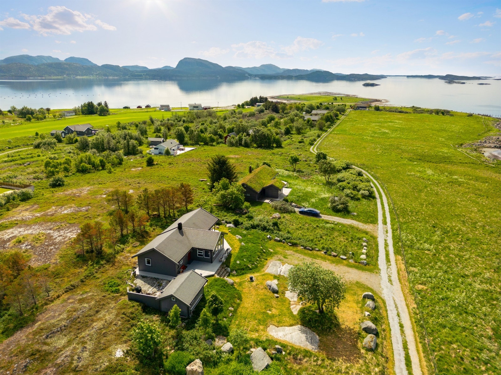 Oversiktsbilde mot sør. Galleribilde