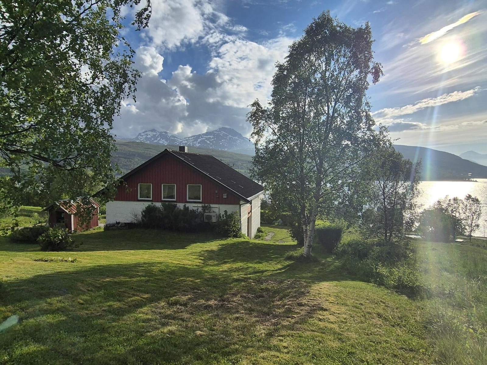 Den byr på stor hage Galleribilde