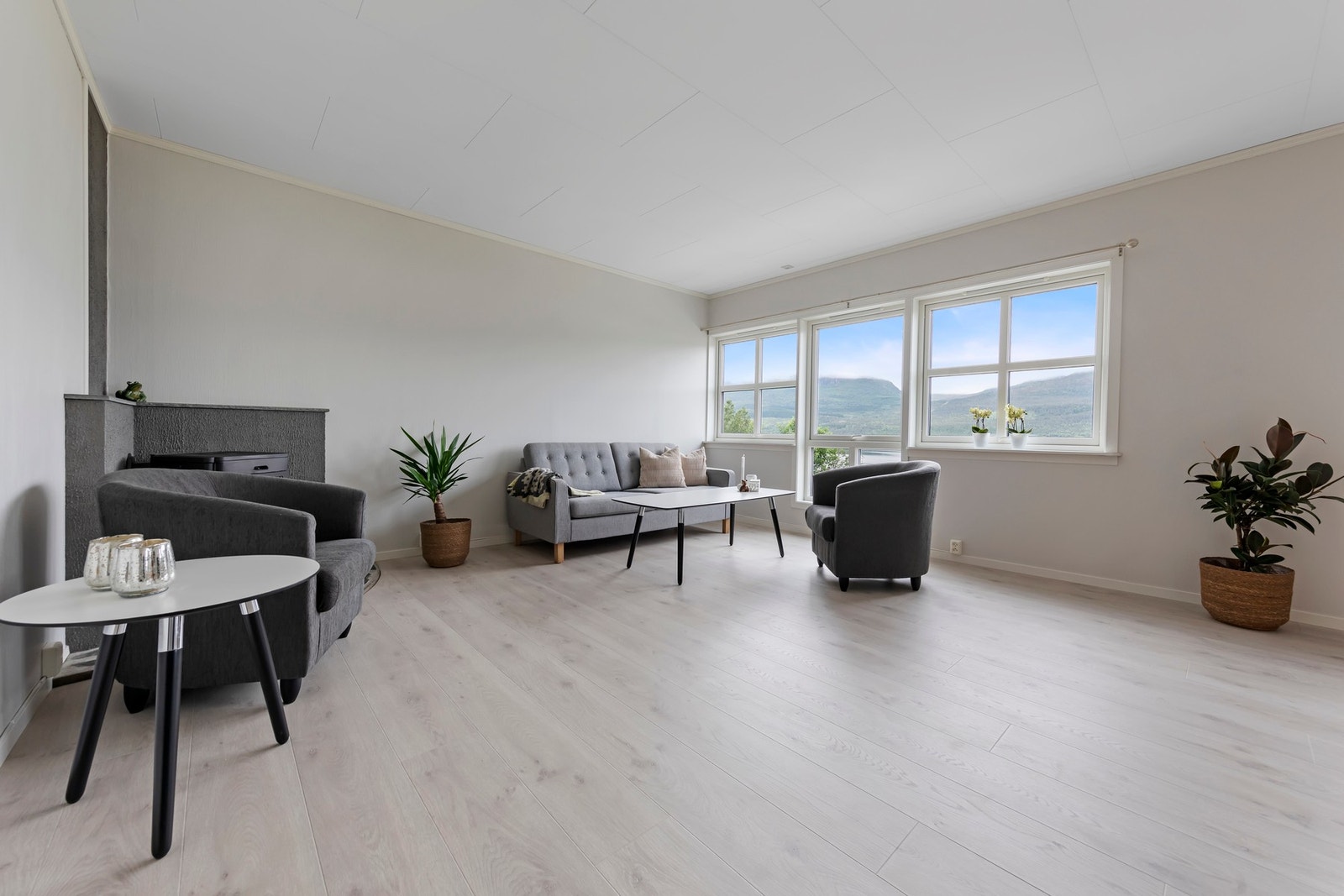 Leiligheten er overflatebehandlet i nyere år, og byr på flere gode kvaliteter. Galleribilde