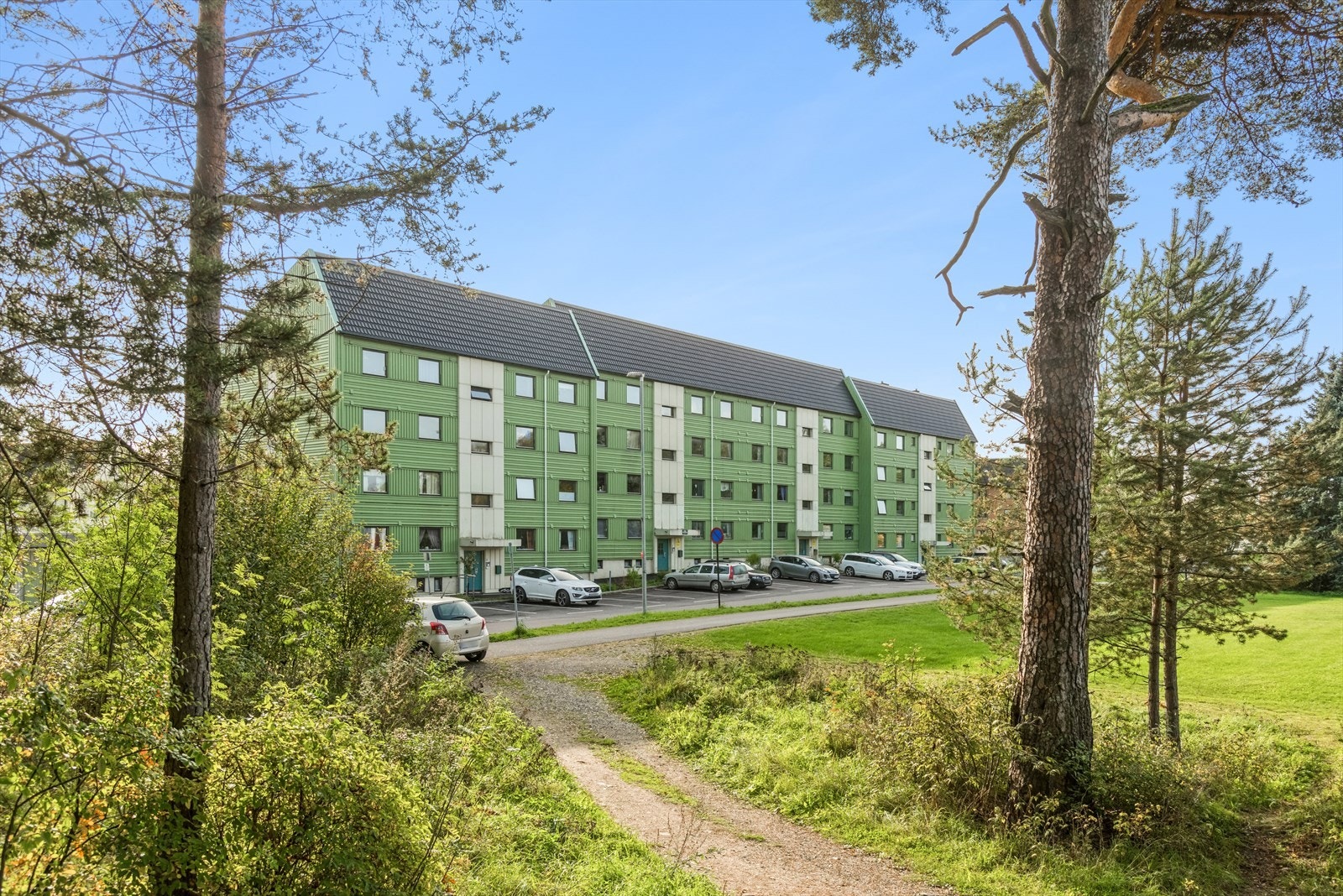 Fasade og omgivelser Galleribilde