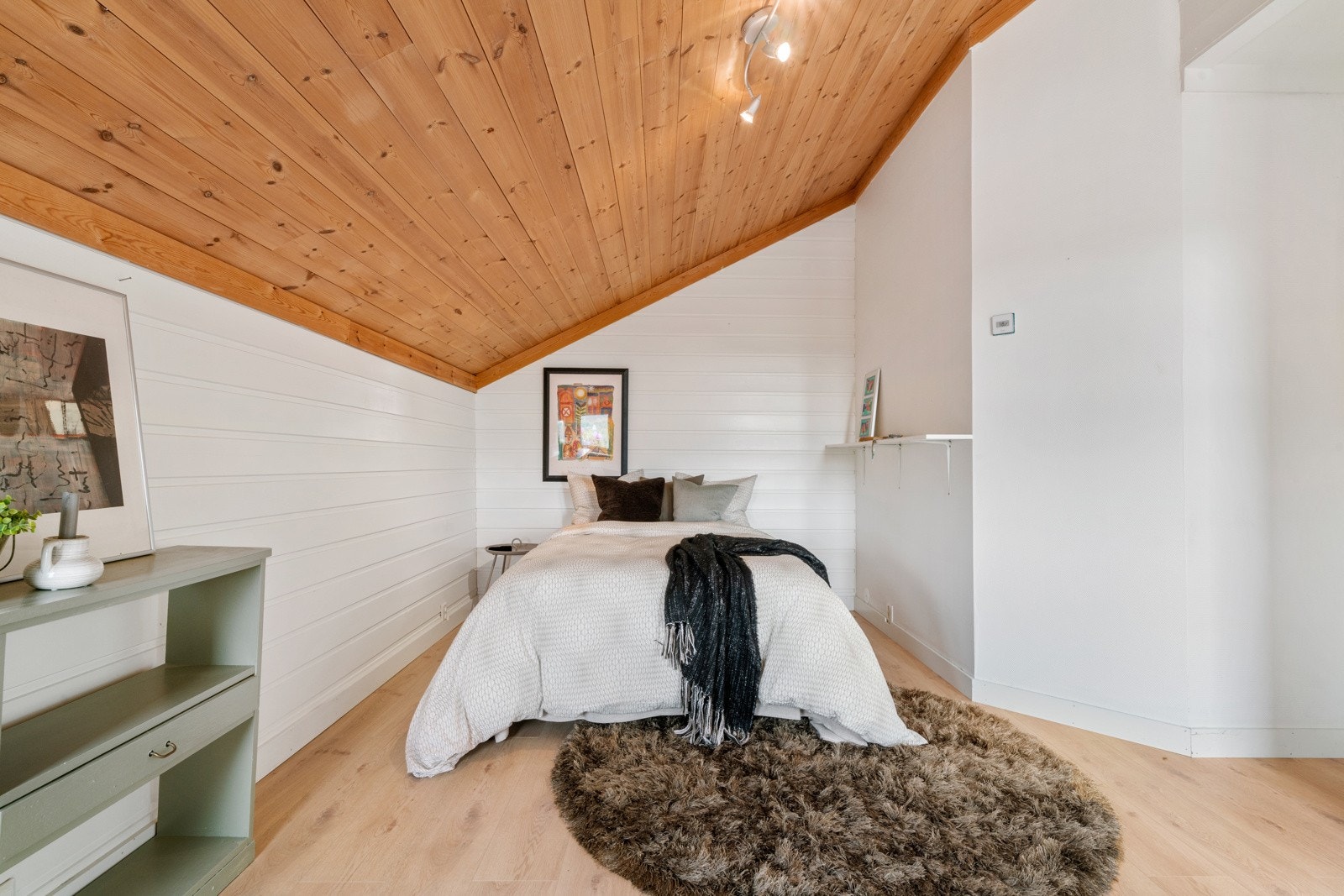 Hvert av de fire soverommene holder god størrelse Galleribilde