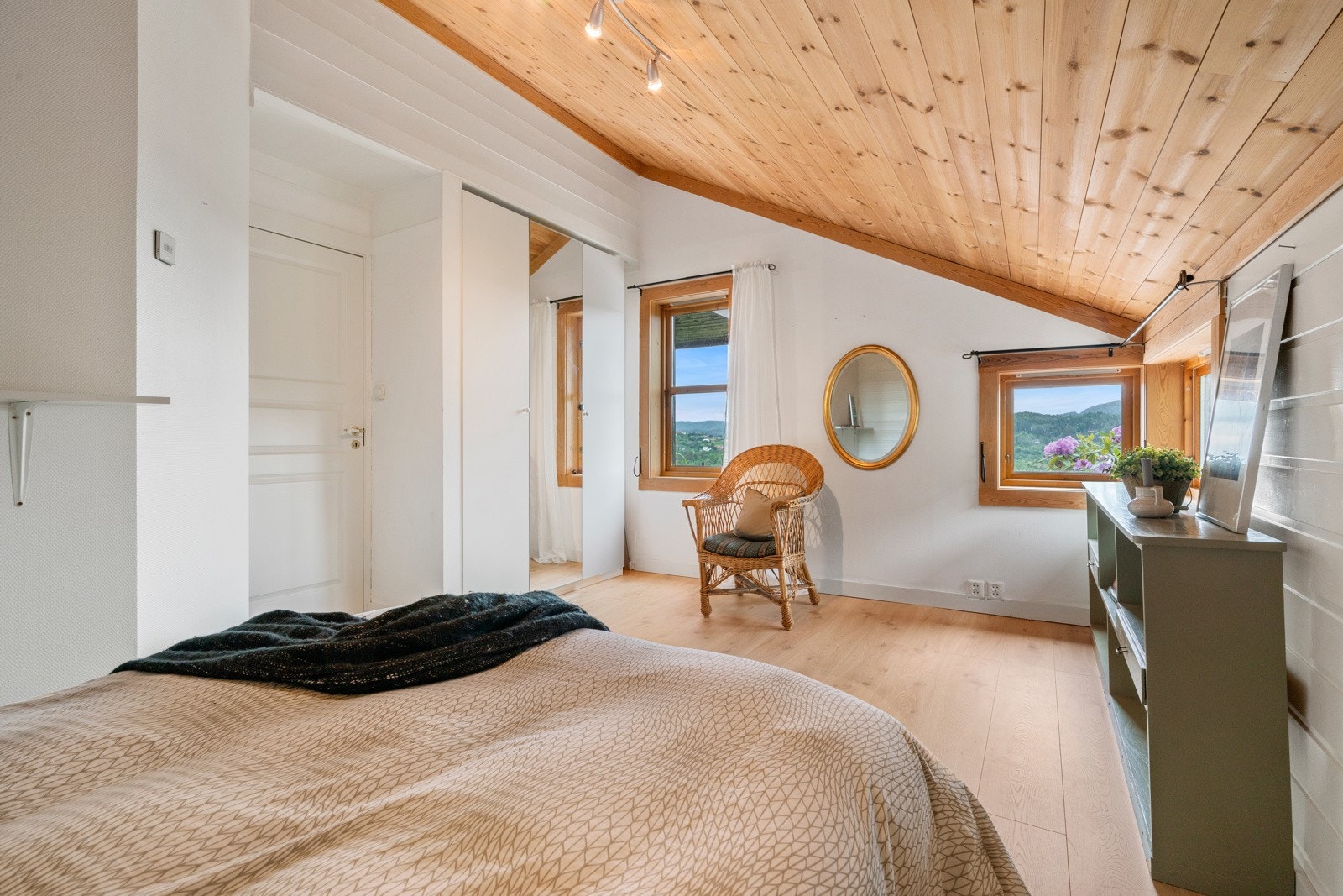 Bilde fra soverom i 1.etg Galleribilde