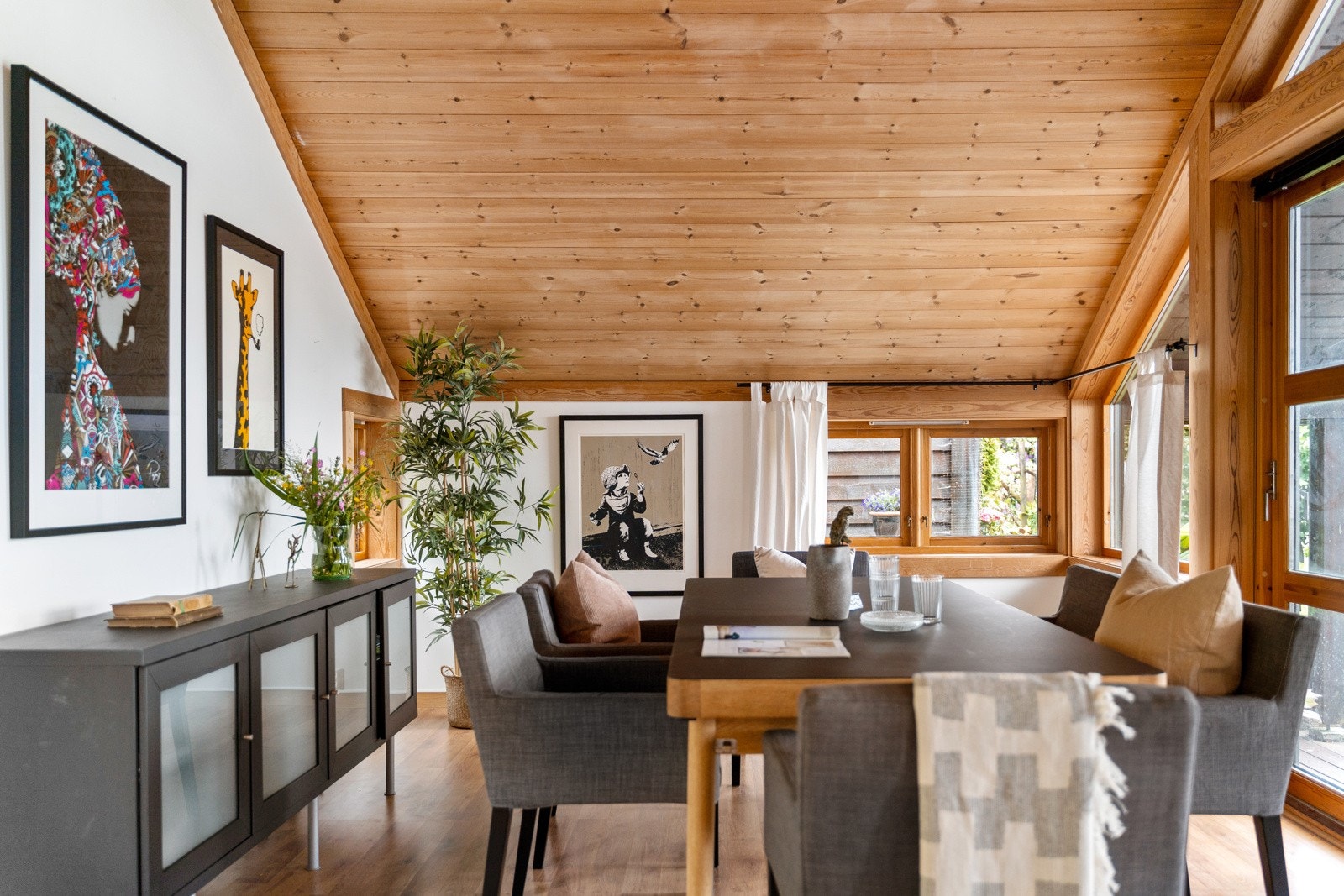 Også stuen er utstyrt med vannbåren gulvvarme Galleribilde